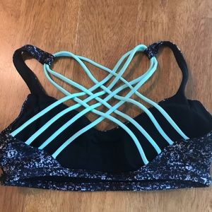 Lululemon free to be wild bra